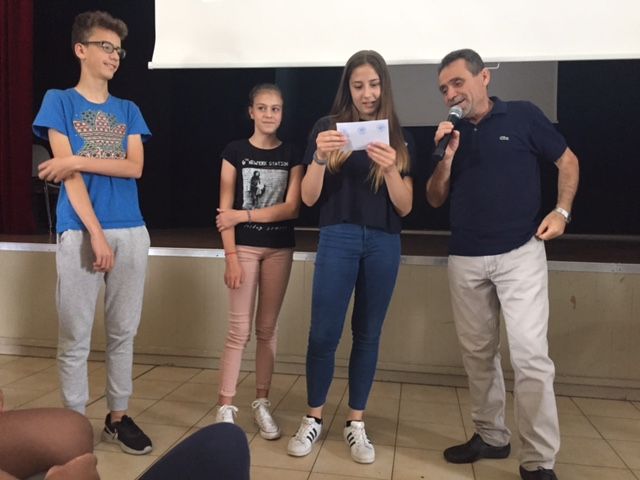 La scuola di Candiolo ricicla 35 chili di alluminio