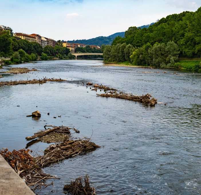 Il Po quasi in secca in questo agosto caldissimo (FOTO)