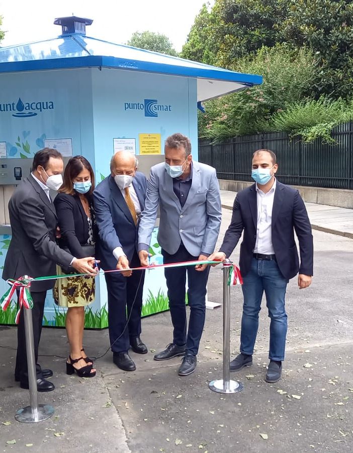 Inaugurato stamattina il diciottesimo punto acqua di Smat a Torino