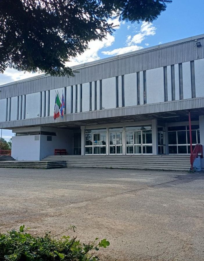 L'istituto Curie-Vittorini si trova al confine tra Grugliasco e Torino