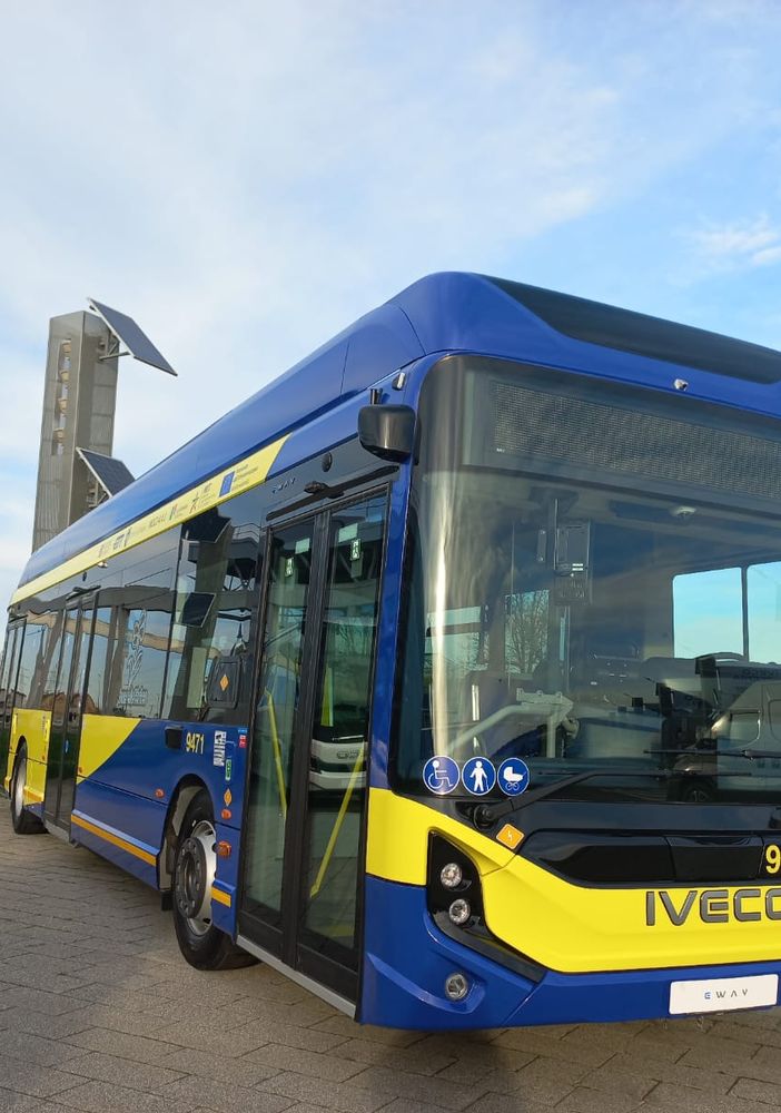 Iveco torna a produrre bus: a Torino e Foggia mezzi elettrici e idrogeno