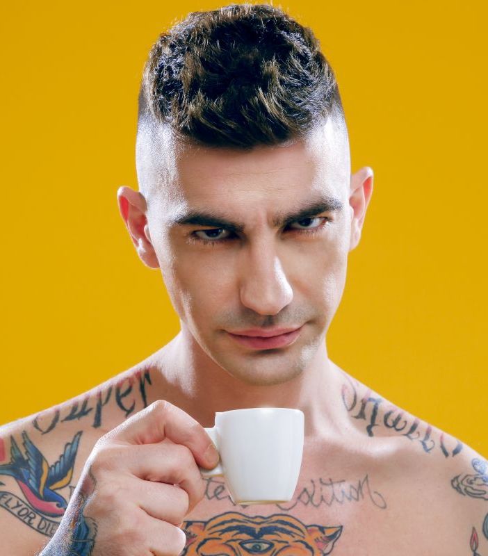 Il rapper Jesto domenica al Mondadori Megastore per il firmacopie