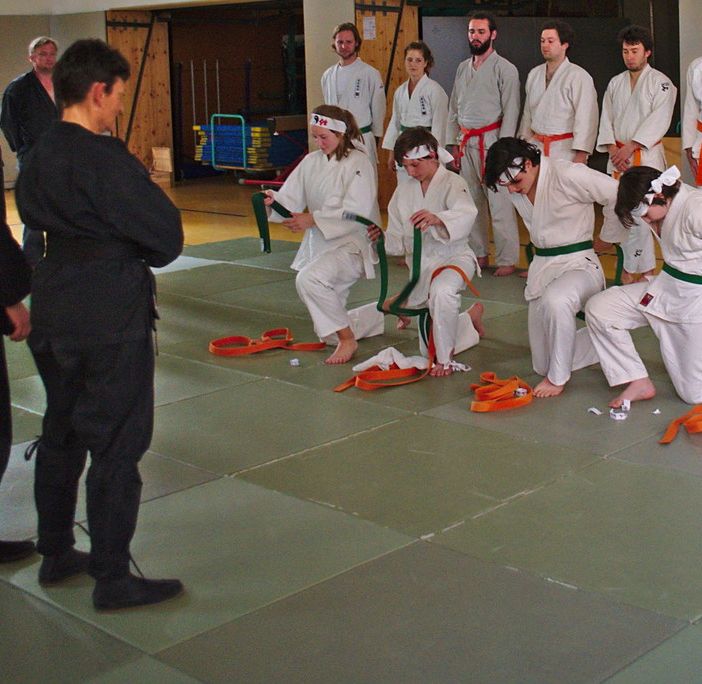 Onorificenza giapponese al maestro  di Jutaijutsu Cesare Turtoro