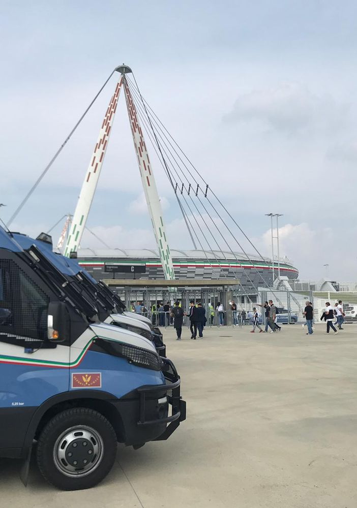 Juventus-Spal, fermati 10 tifosi con maglie dei gruppi ultras di &quot;Last Banner&quot;
