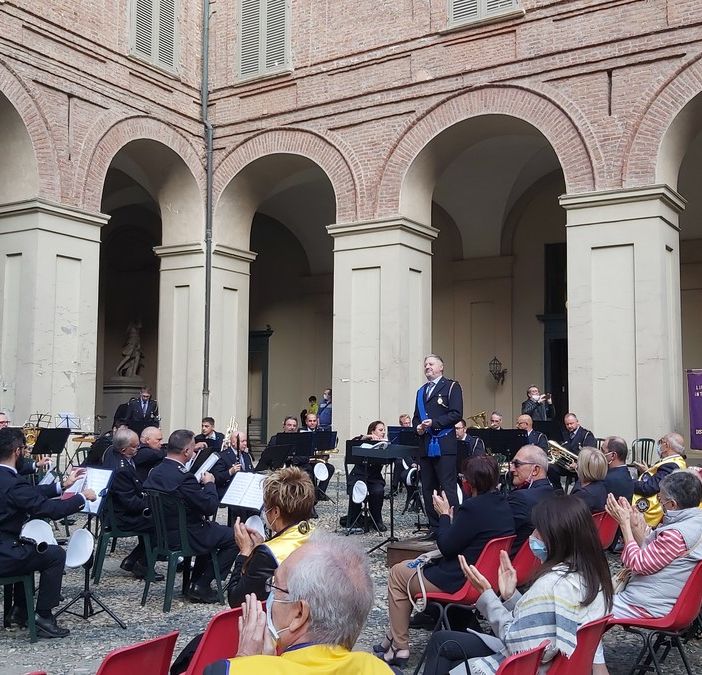 Le Bande del Sorriso: concerto Lions per i bambini nuovi poveri nella corte d’onore di Palazzo Reale