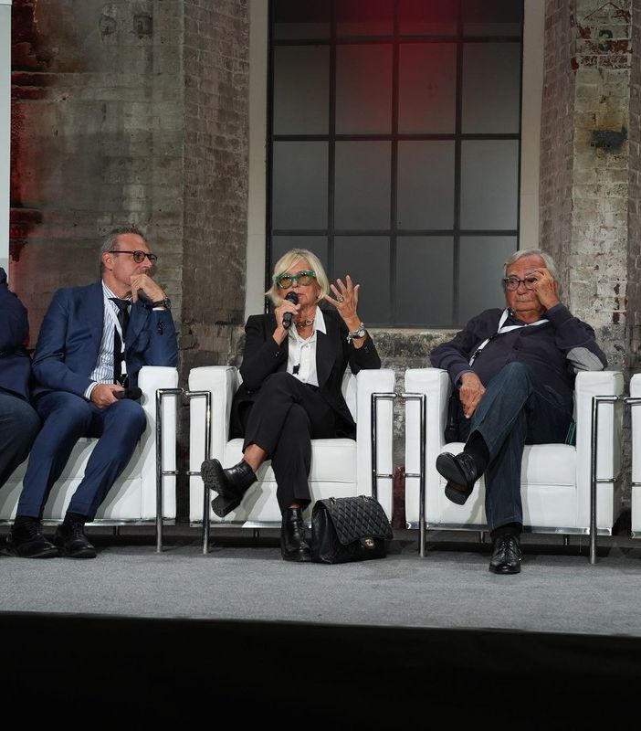 Autotrasportatori: l’isolamento logistico del Piemonte, la carenza di lavoratori e i divieti ambientali penalizzano le imprese