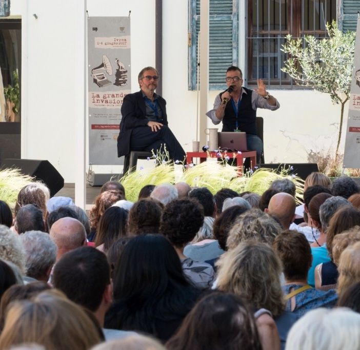 La grande invasione di Ivrea chiude con oltre 20.000 presenze, 180 ospiti e 165 incontri