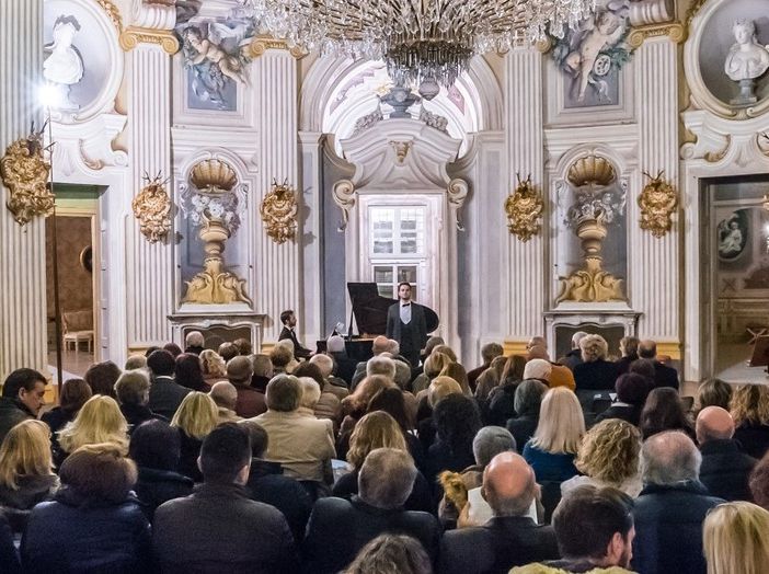 Lirica a Corte porta in scena &quot;Il barbiere di Siviglia&quot; alla Palazzina di Caccia di Stupinigi