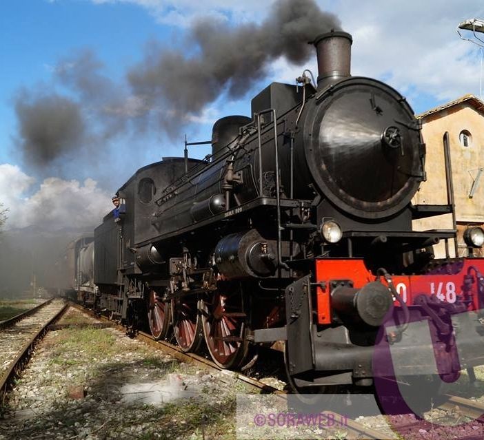 Torino-Cuneo e ritorno a bordo di carrozze d'epoca trainate dalla locomotiva a vapore