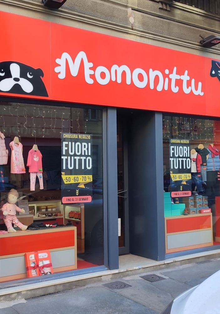 Il negozio &quot;Momonittu&quot; in via Cibrario
