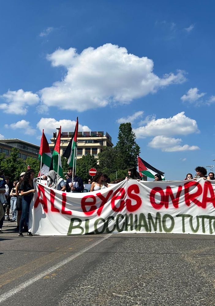 La richiesta è di spostare le proteste in altri giorni: divieto di cortei (immagine di repertorio)