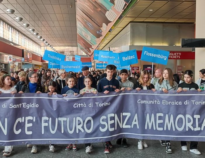 Marcia Artom 2023, le scuole di Torino in strada per ricordare l'Olocausto e la Resistenza