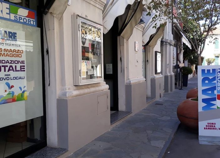 Fino al 5 maggio da Maresport in via Novaro 11 a Diano Marina è in corso una grande liquidazione prima di un importante rinnovo dei locali