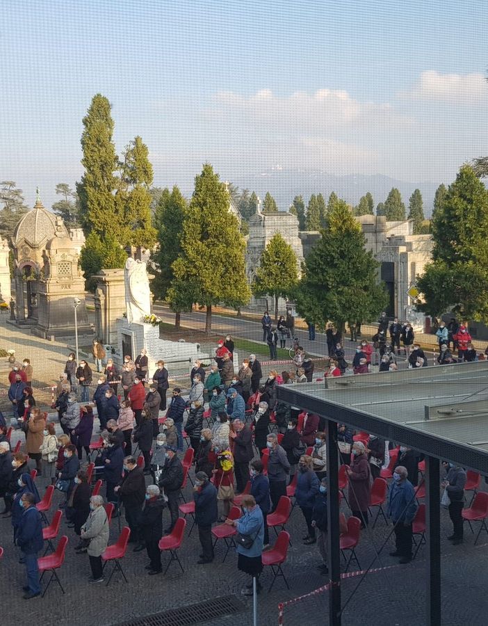 Commemorazione dei defunti 2020 contrassegnata da Covid e distanziamento