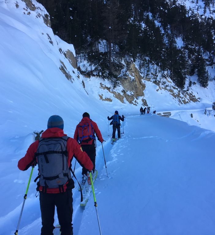 persone straniere in montagna