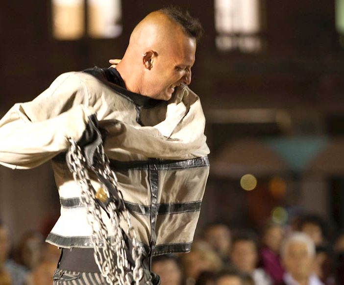 Borgo Medievale, una serata in compagnia delle &quot;fughe&quot; di Mister David