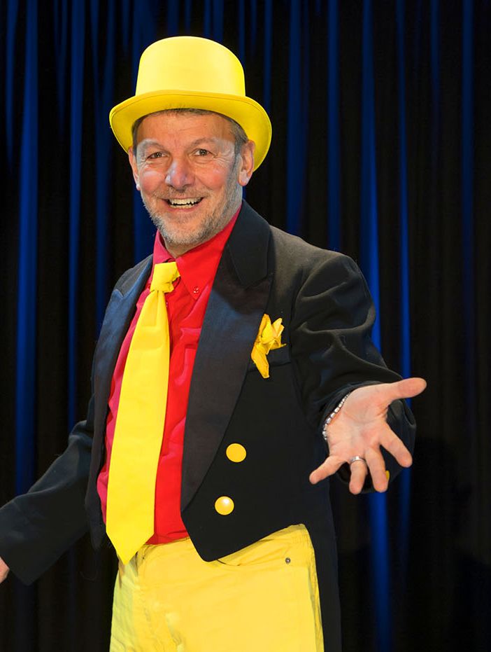 Al Circolo arriva la &quot;micromagia&quot; di Natalino Contini, il mago amico dei bimbi
