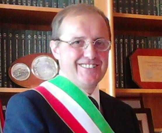 Il sindaco di None Enzo Garrone