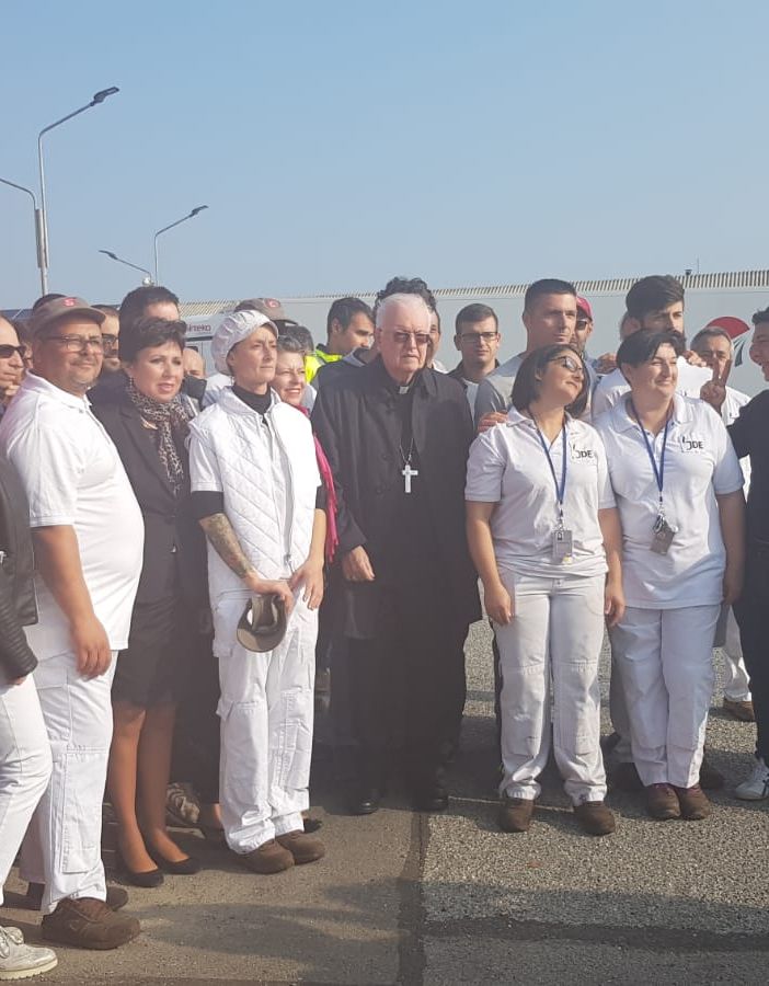 Hag, Nosiglia ad Andezeno dai lavoratori: &quot;Il caso Embraco insegna: state uniti. Anche il Governo faccia la sua parte&quot; (FOTO)