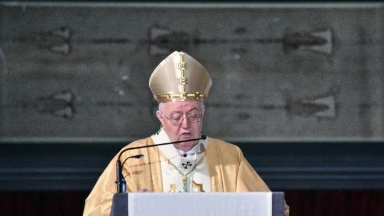 Allontanamento zero, interviene Nosiglia: &quot;Ai bambini va portato massimo rispetto. Invito tutti a moderare i toni&quot;