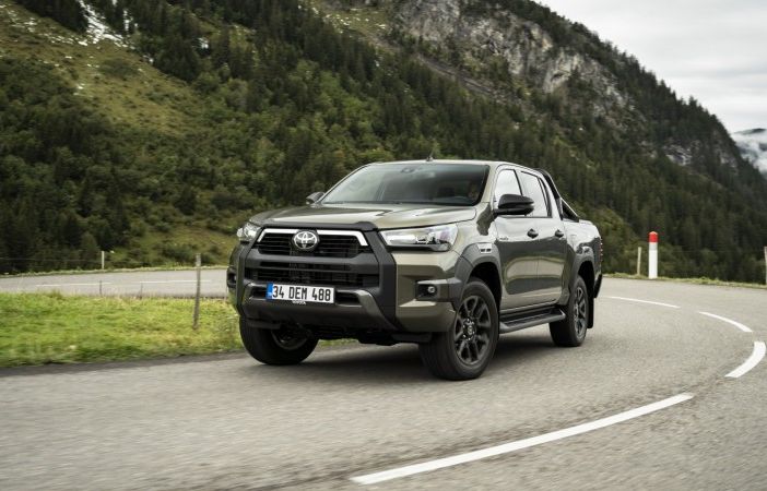 Toyota presenta il nuovo Hilux, il pick up della gamma Toyota professional