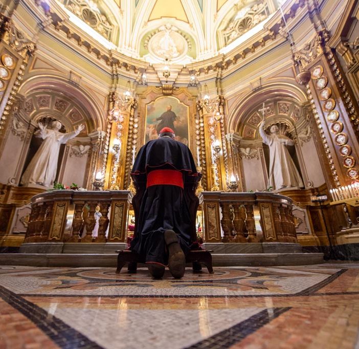 Il segretario di Stato Vaticano in visita al Cottolengo: “Diritto di difesa? Solo se si costruisce la pace”