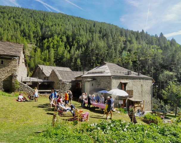 Successo per la passeggiata enogastronomica a Rochemolles