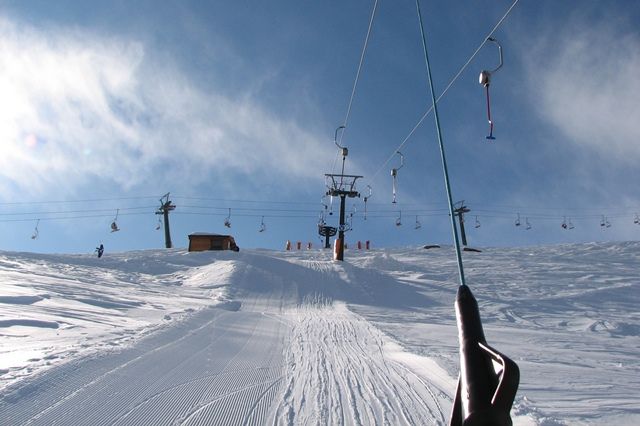 Domenica a PaesanAinpiazzA l’ultima occasione per gli skipass a prezzo ridotto della stazione di Pian Munè