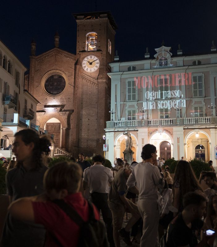 piazza vittorio emanuele a moncalieri