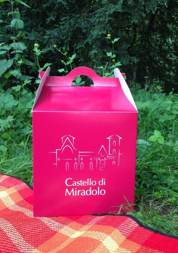Pic nic al Parco del Castello di Miradolo di San Secondo di Pinerolo per la Rassegna “Castelli e Dimore Storiche fuori Torino”