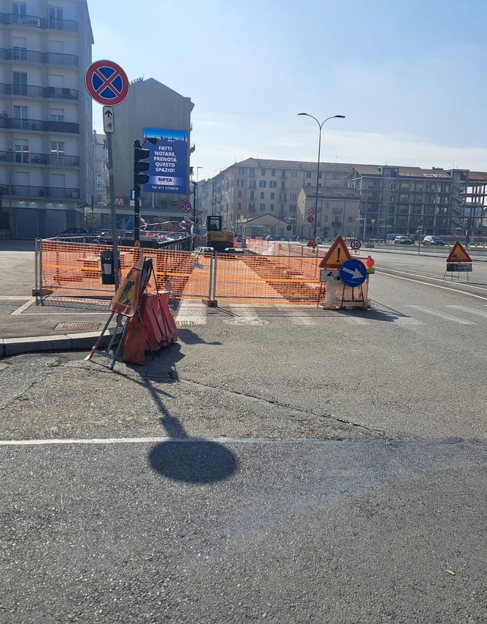Dopo 7 anni si completa la pista ciclabile di via Nizza, ma spariscono altri 20 posti auto