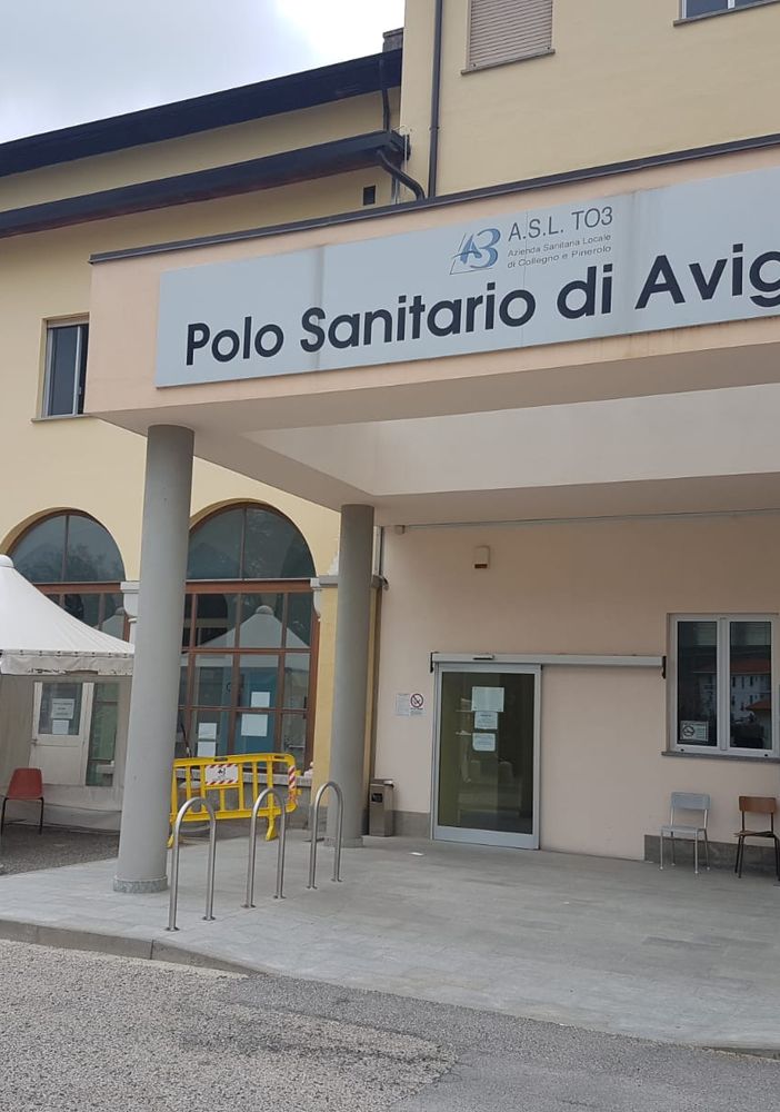 Ingresso del Polo sanitario di Avigliana