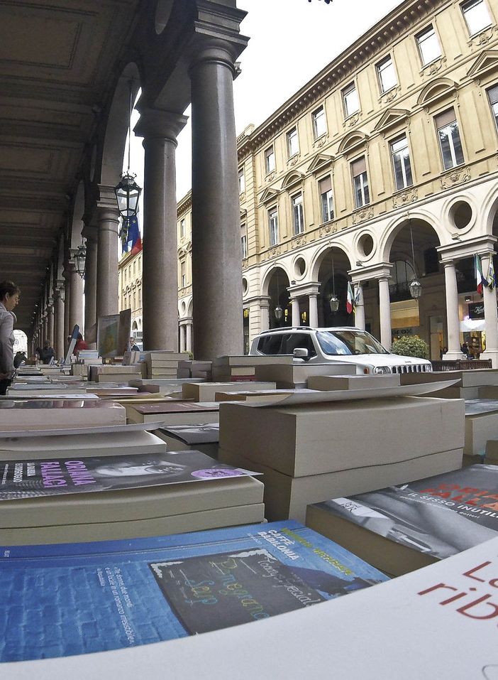 L'emergenza Coronavirus strappa le pagine: annullato l'appuntamento con Portici di Carta