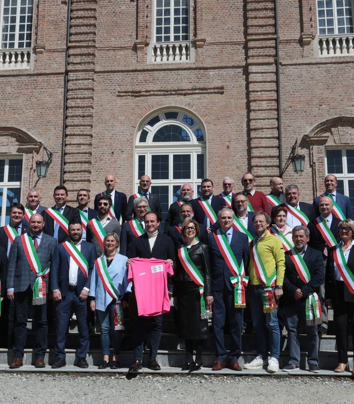 Il Piemonte si veste di rosa a un mese dal Giro: la corsa più amata partirà da Venaria
