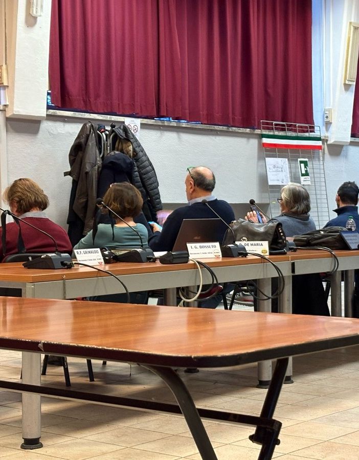 La protesta dei consiglieri di opposizione della Circoscrizione 2