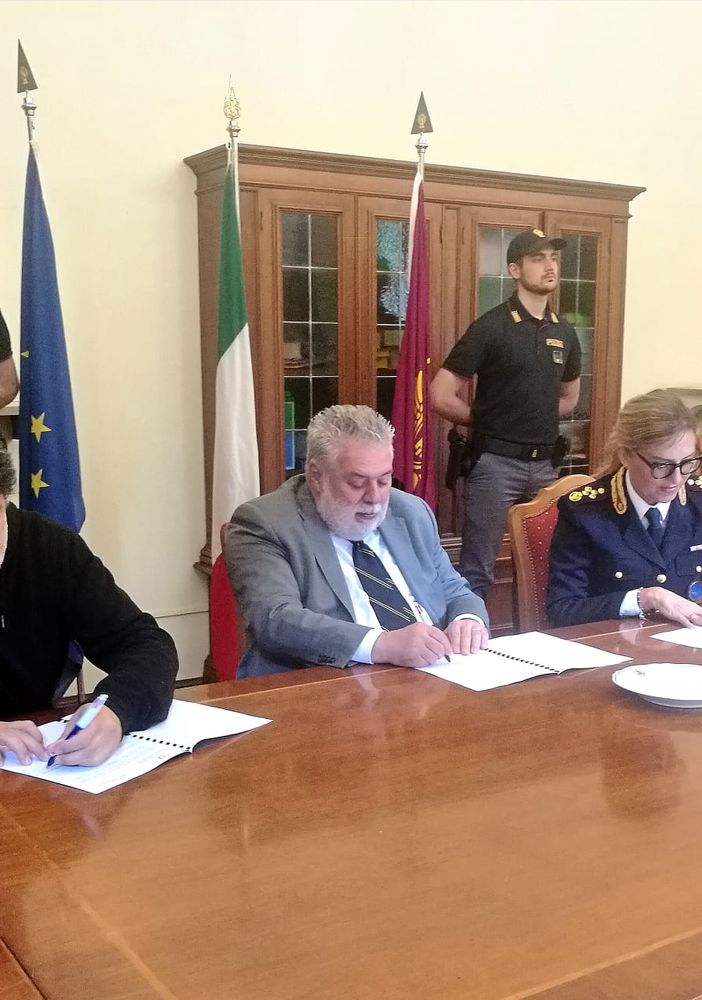 &quot;Fare rete per non cadere nella rete&quot;: firmato protocollo fra polizia Postale e Direzione Generale Scuole Cottolengo