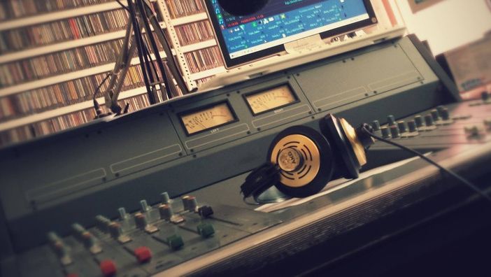 Dalla Regione novecentomila euro in tre anni al comparto radiotelevisivo locale