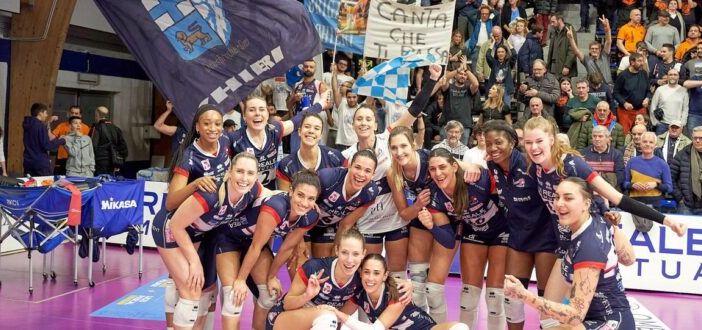 Volley, la Reale Mutua Fenera Chieri ’76 riparte con un 3-0 su Roma