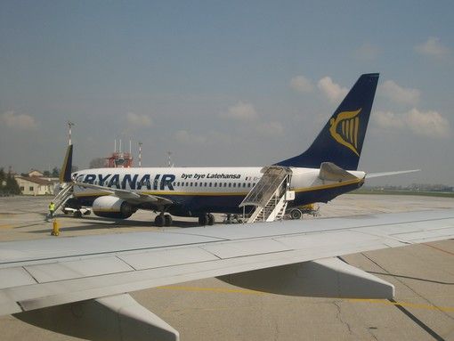 Dall'aeroporto di Levaldigi riprendono anche i collegamenti per Cagliari e Bari