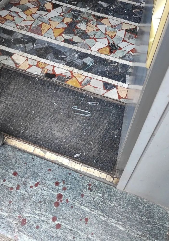 sangue in corso giulio cesare