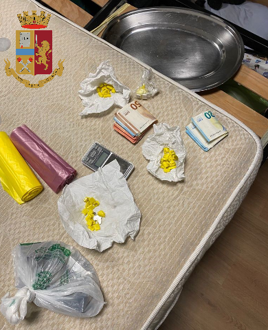 Quattro arresti e una denuncia per spaccio nel quartiere di Barriera di Milano