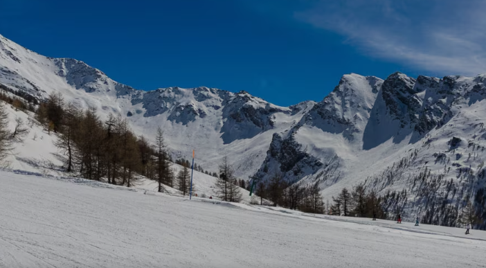 Vacanze invernali a Sestriere: 5 idee per sciare e non solo