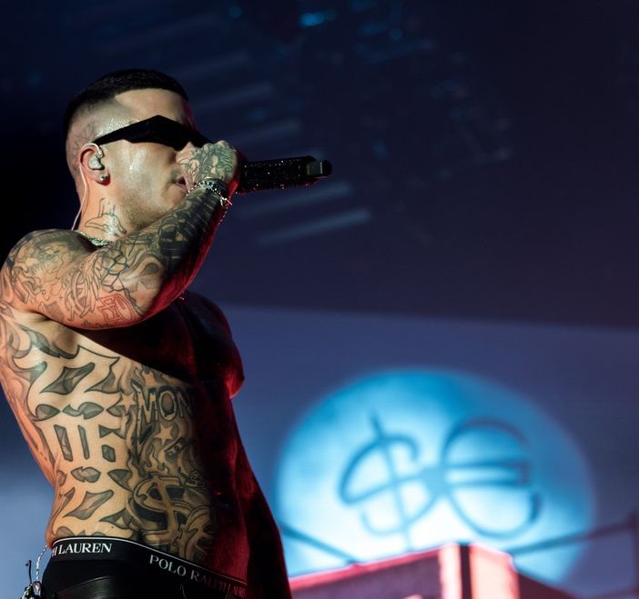 Sfera Ebbasta sabato 29 marzo alle 21 all'Inalpi Arena