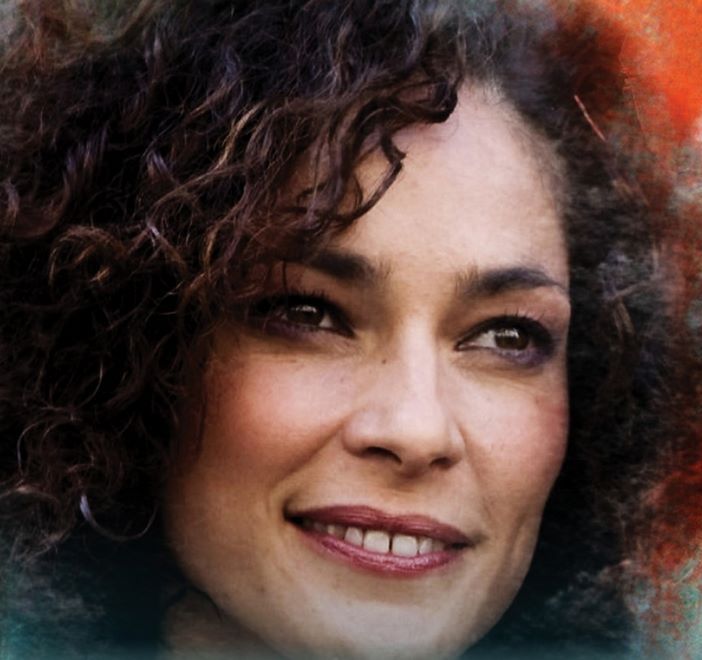 Teatro, Simona Cavallari nei panni della &quot;prostituta&quot; di Dacia Maraini
