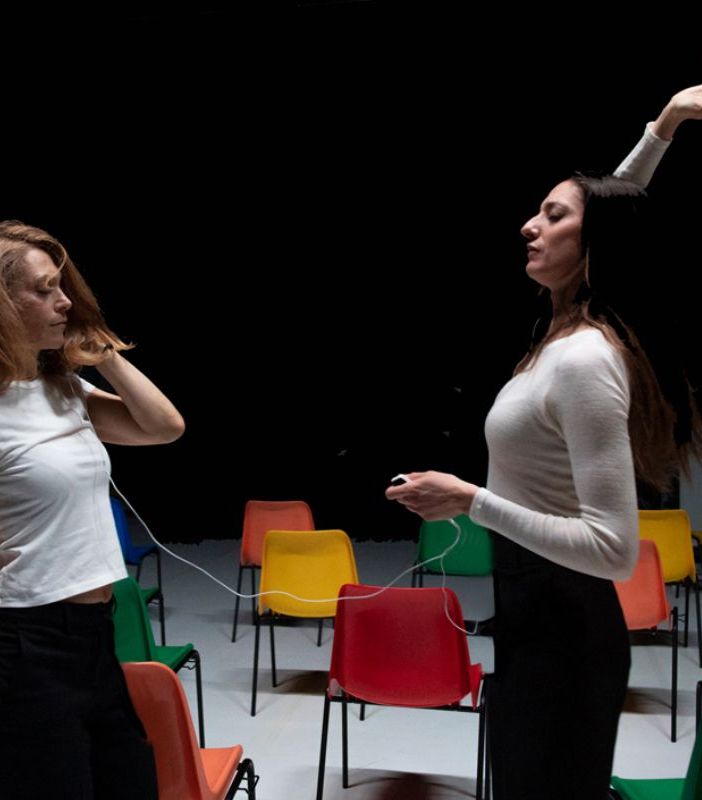 Il drammatico “Sorelle” di Pascal Rambert torna in scena al Teatro Astra