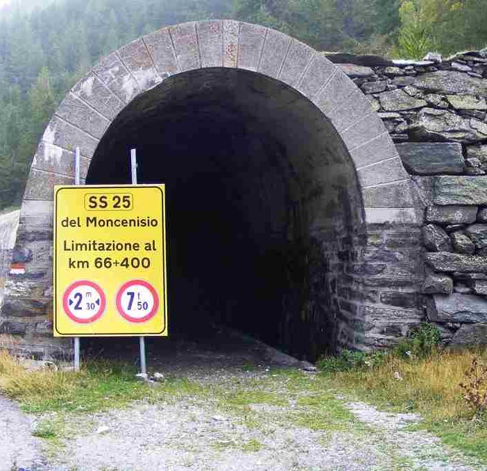 Senso unico alternato sulla statale 24 “del Monginevro”, nel comune di Oulx, dal 26 al 31 ottobre