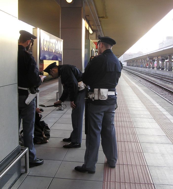 Stazione Torino Porta Nuova: la Polizia intensifica i controlli sulla tratta Torino-Cuneo