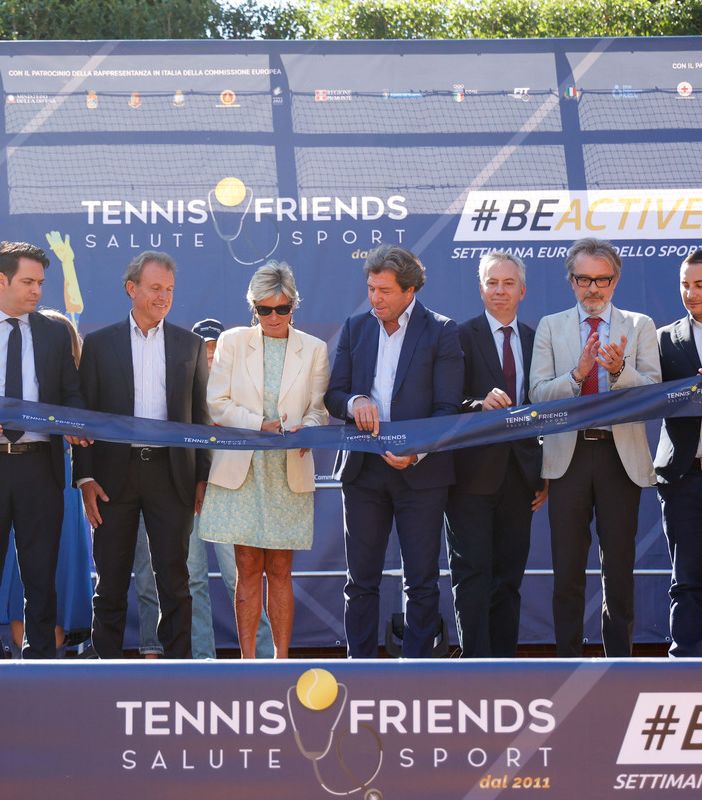 Tennis &amp; Friends taglio del nastro