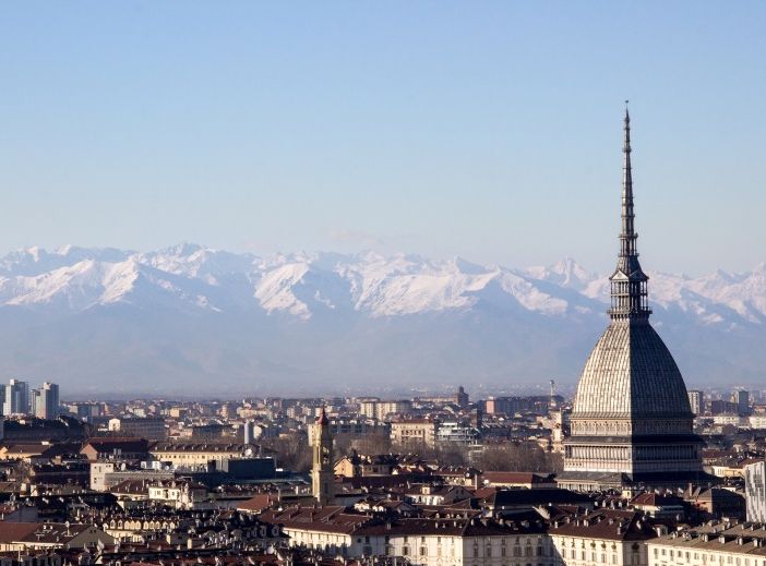 A Torino il mattone torna ad essere un affare: nel 2017 prezzi in calo ma compravendite in crescita di quasi il 5%