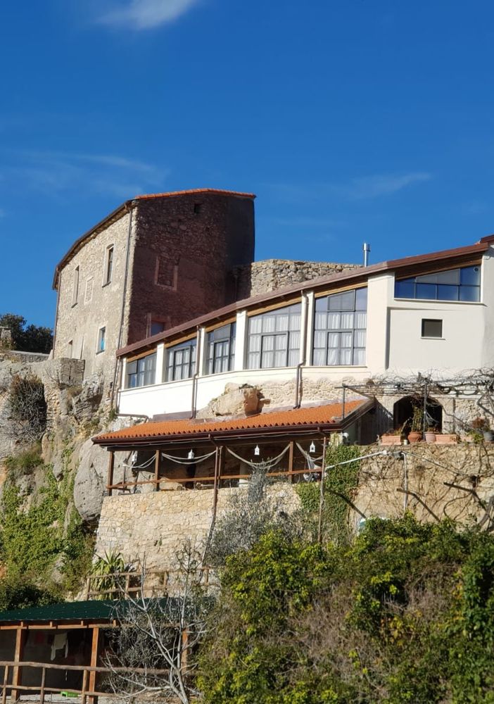&quot;La Grotta&quot;: cucina autentica nel cuore del paradiso verde di Le Manie